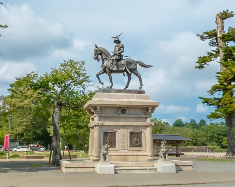 仙台城跡 伊達政宗好騎馬像